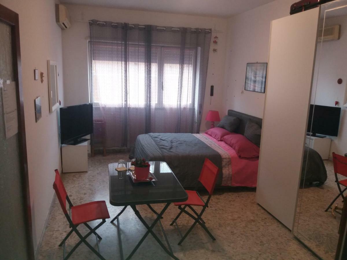 Appartamento Apartament Silvy Trastevere Roma Esterno foto